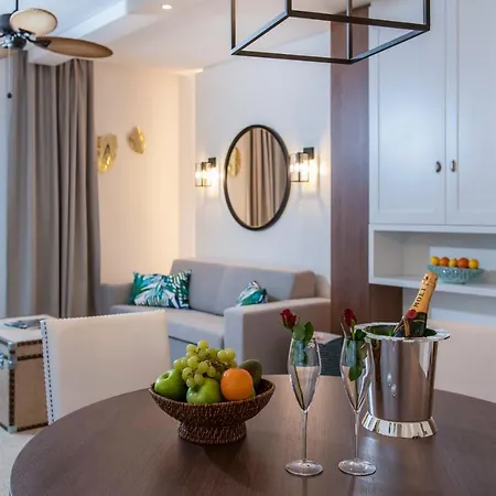 Balalake מלון דירות Szántód