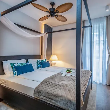 Balalake Aparthotel