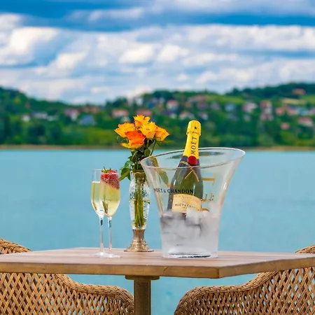 Balalake Aparthotel Szantod