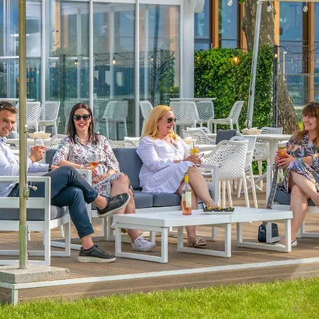 Balalake Aparthotel Szantod